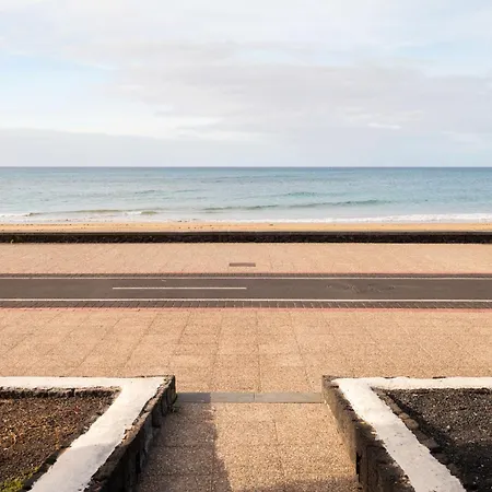La Casa De La Playa Villa Puerto del Carmen (Lanzarote)